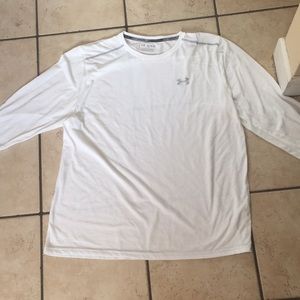 White 2xl underarmour long sleeve shirt